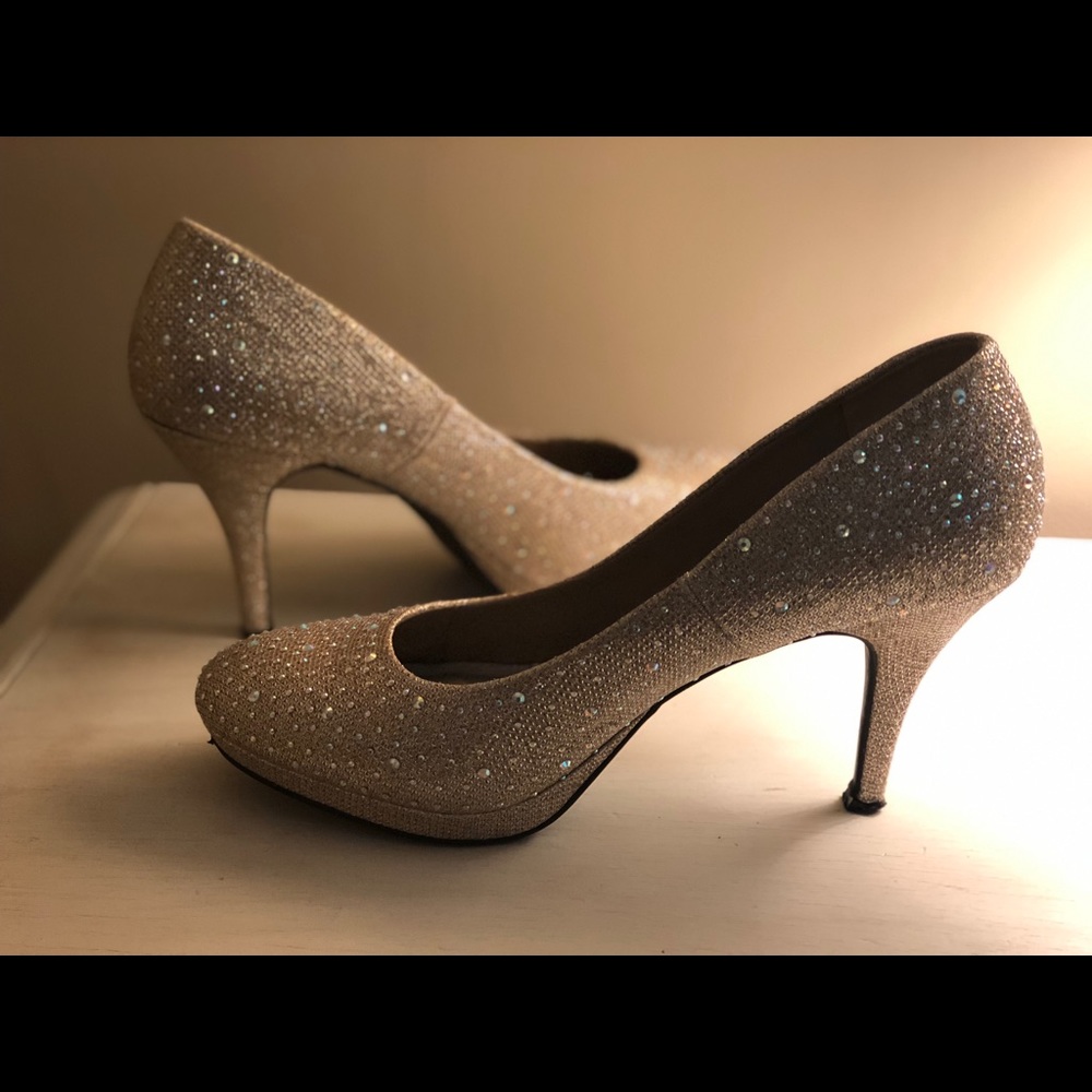 Size 11 gold sequin 4 inch heels.
